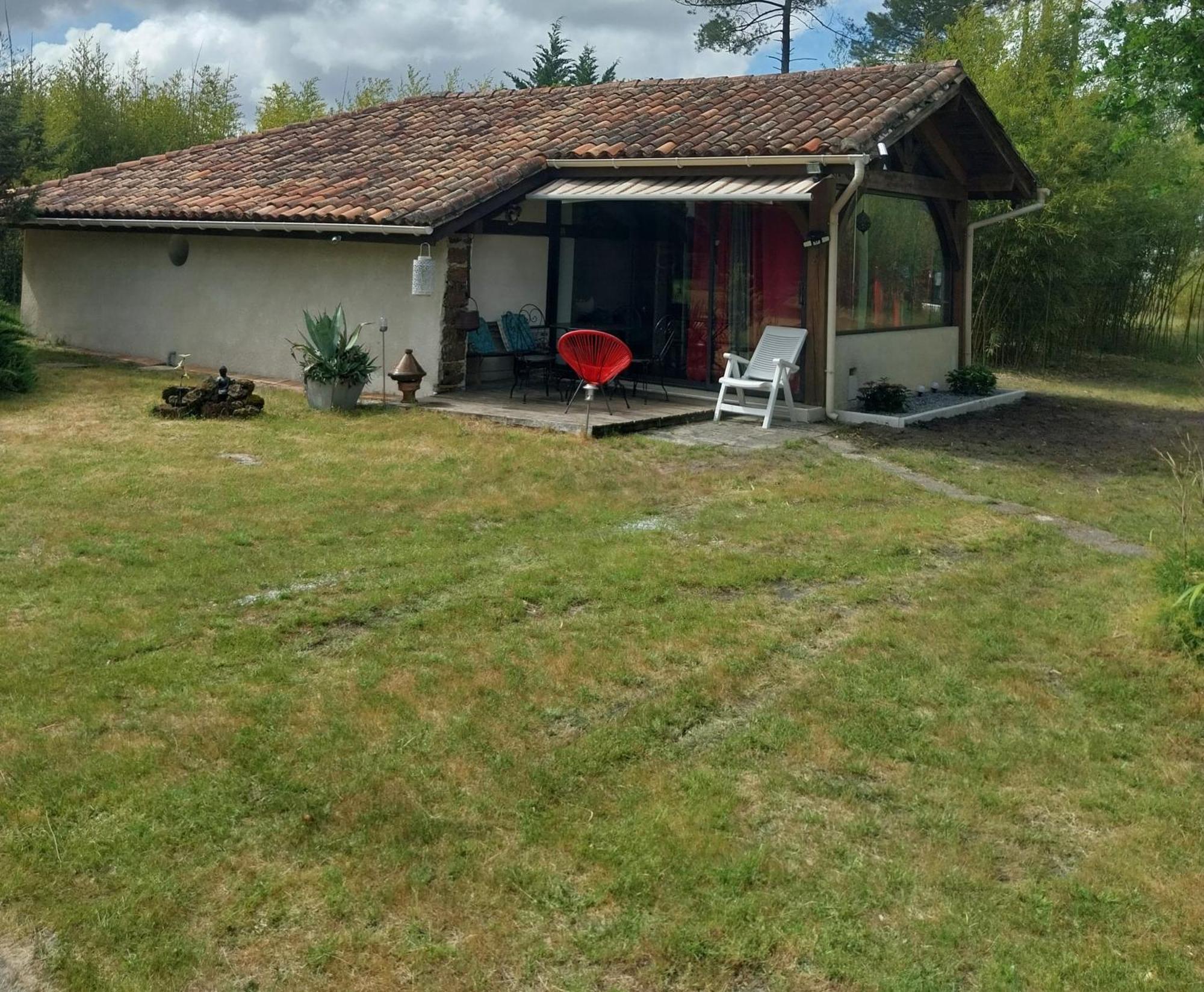 Maison Confortable Avec Terrasse En Bois Au Calme Sans Vis A Vis , 2 Chambres, Sur Un Parc De 4000M2 Arbore Et Clos Pissos Exterior photo
